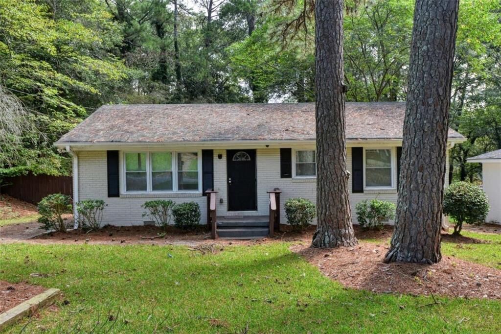 Property Photo: 2270 Polar Rock Avenue GA 30315