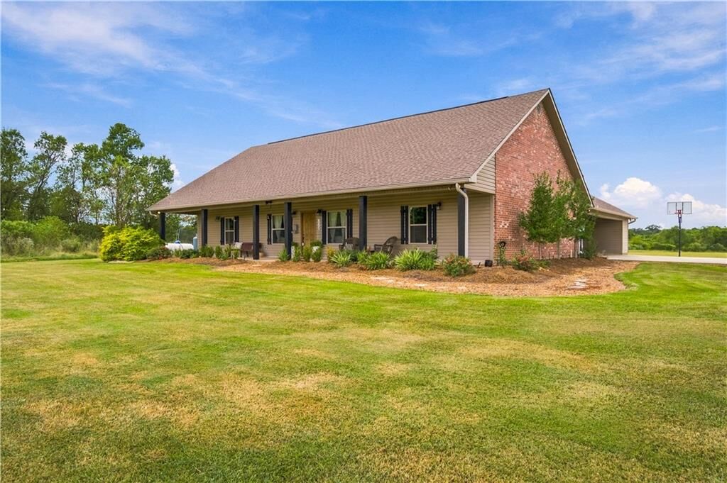 Property Photo: 222 Ida Wells Road LA 71328