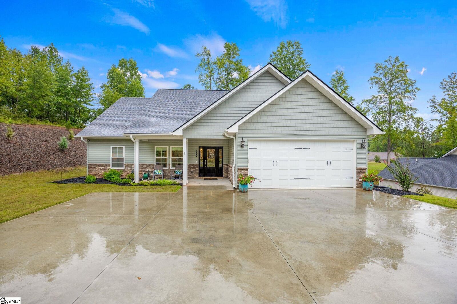 Property Photo: 475 Twin View Drive SC 29693