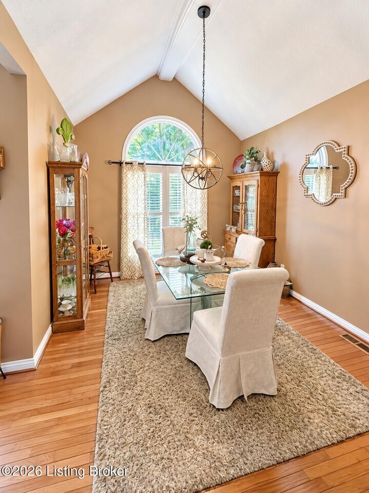 Property Photo: 437 Seneca Rd KY 40065