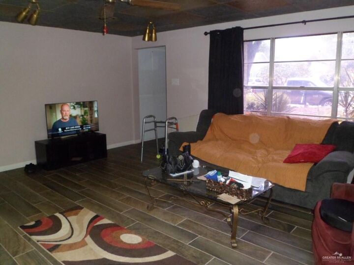 Property Photo: 805 S Indiana Avenue TX 78596