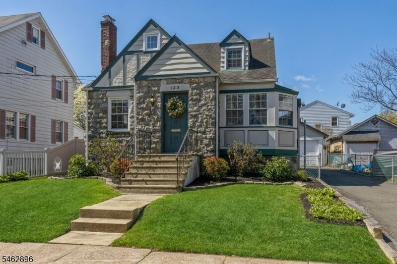 Property Photo:  123 New St  NJ 07016 