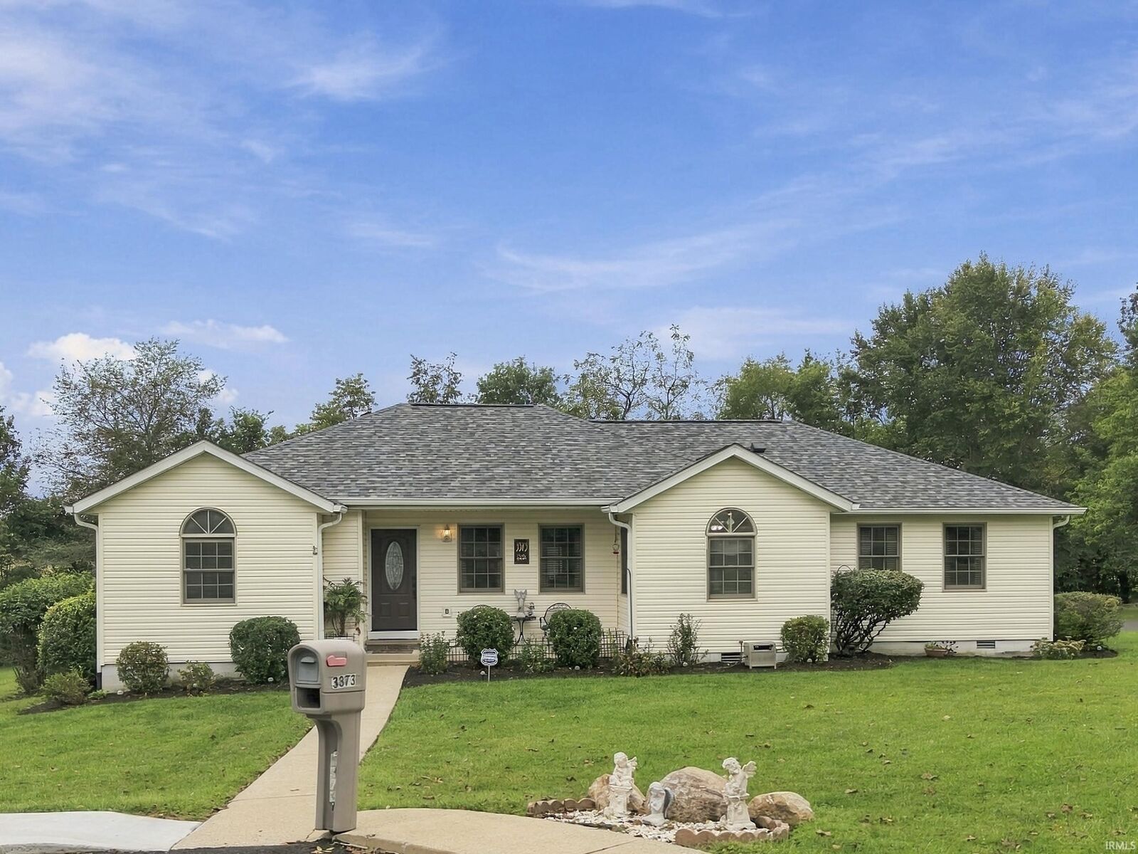 Property Photo:  3373 W Sekiu Court  IN 47404 
