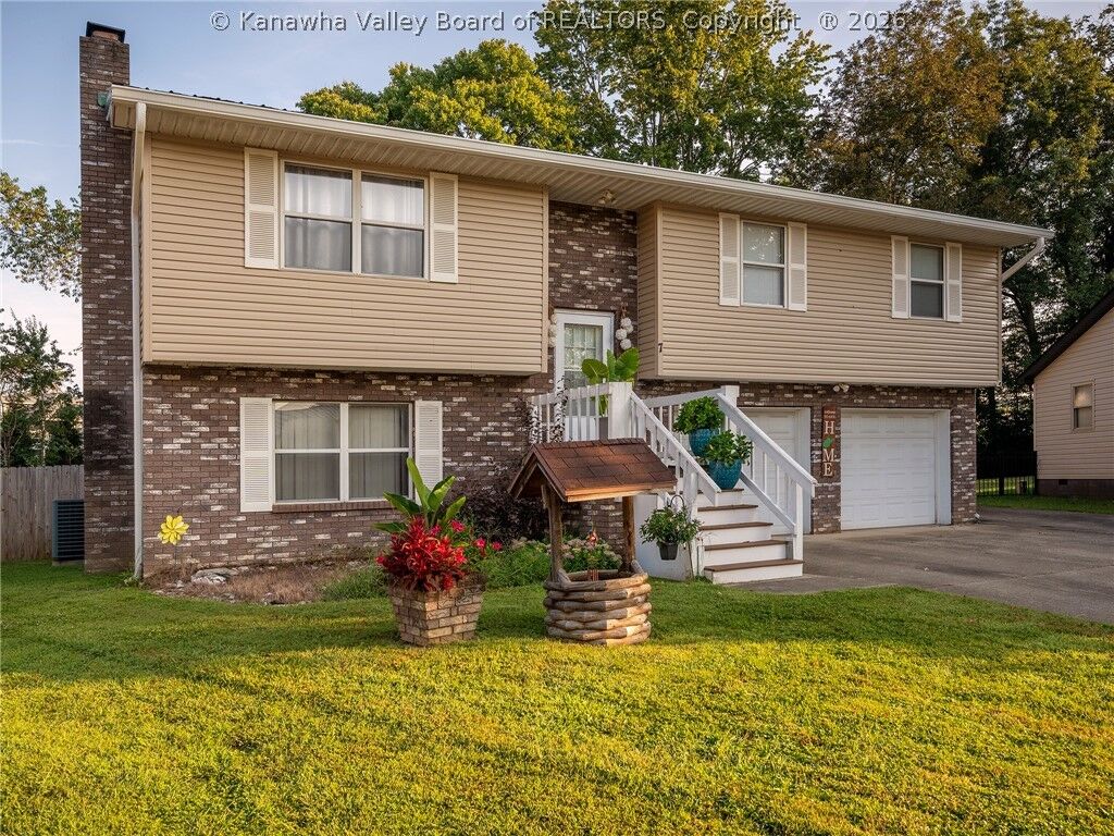 Property Photo: 7 Lafayette Circle WV 25526