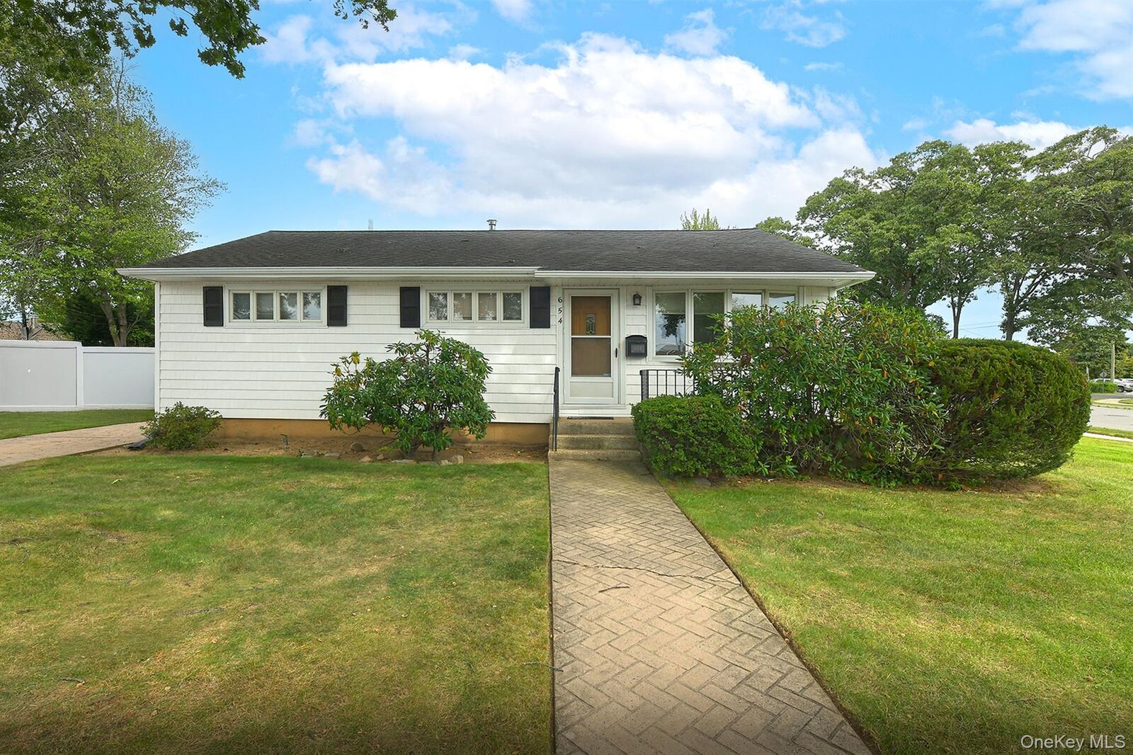 Property Photo:  654 Carlyle Avenue  NY 11010 