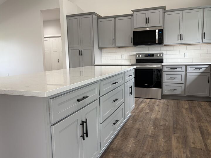 Property Photo: 4116 Janice Ct NE 69101