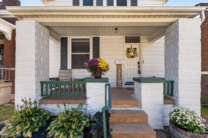 Property Photo:  4350 Neosho Street  MO 63116 