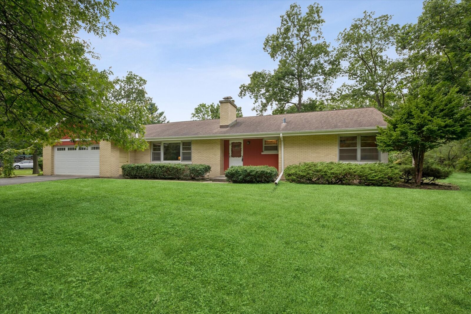 Property Photo:  3460 W Mardan Drive  IL 60047 