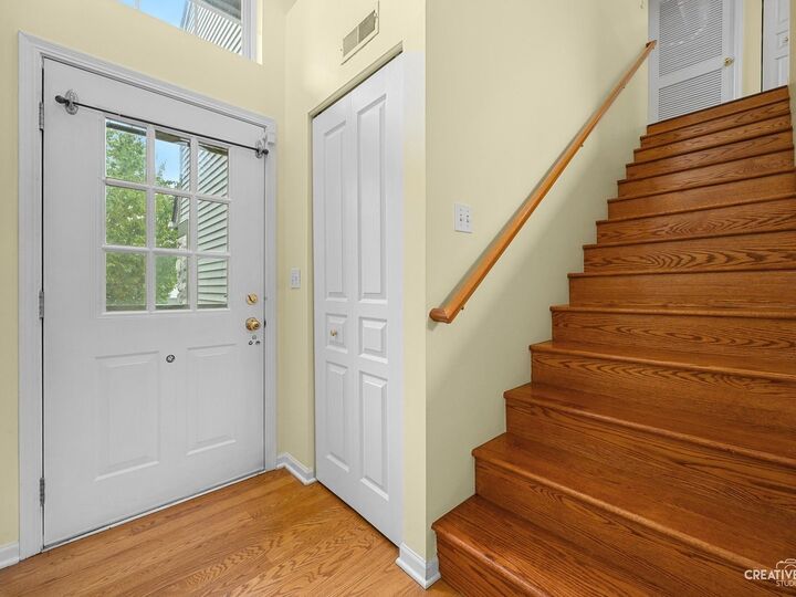 Property Photo: 1062 Stamford Court IL 60502