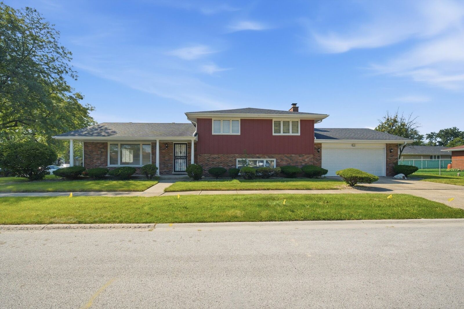 Property Photo:  1103 E 166th Place  IL 60473 