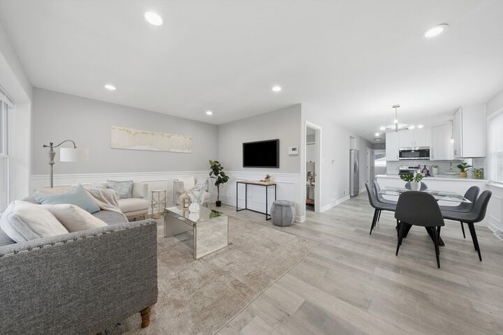 Property Photo:  8231 S Wentworth Avenue  IL 60620 