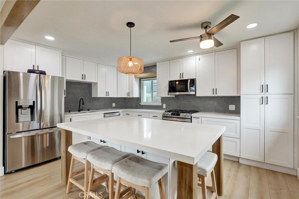 Property Photo:  33288 Landerville  CA 92530 