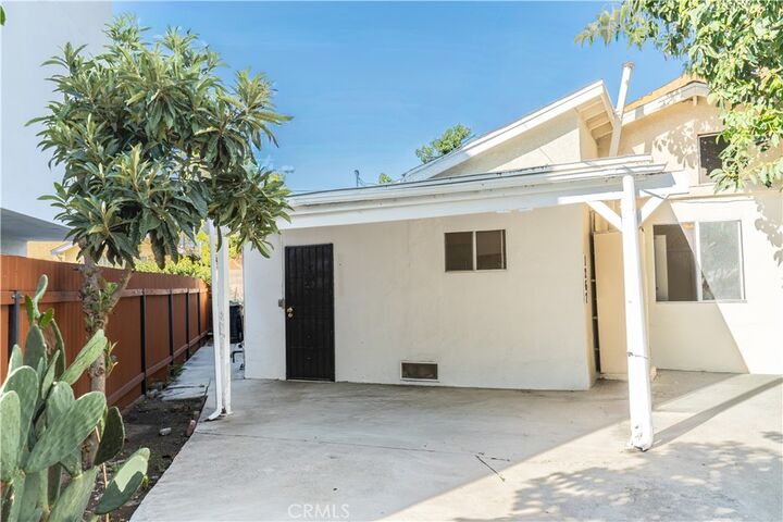 Property Photo: 1251 W 36th 1267 CA 90007