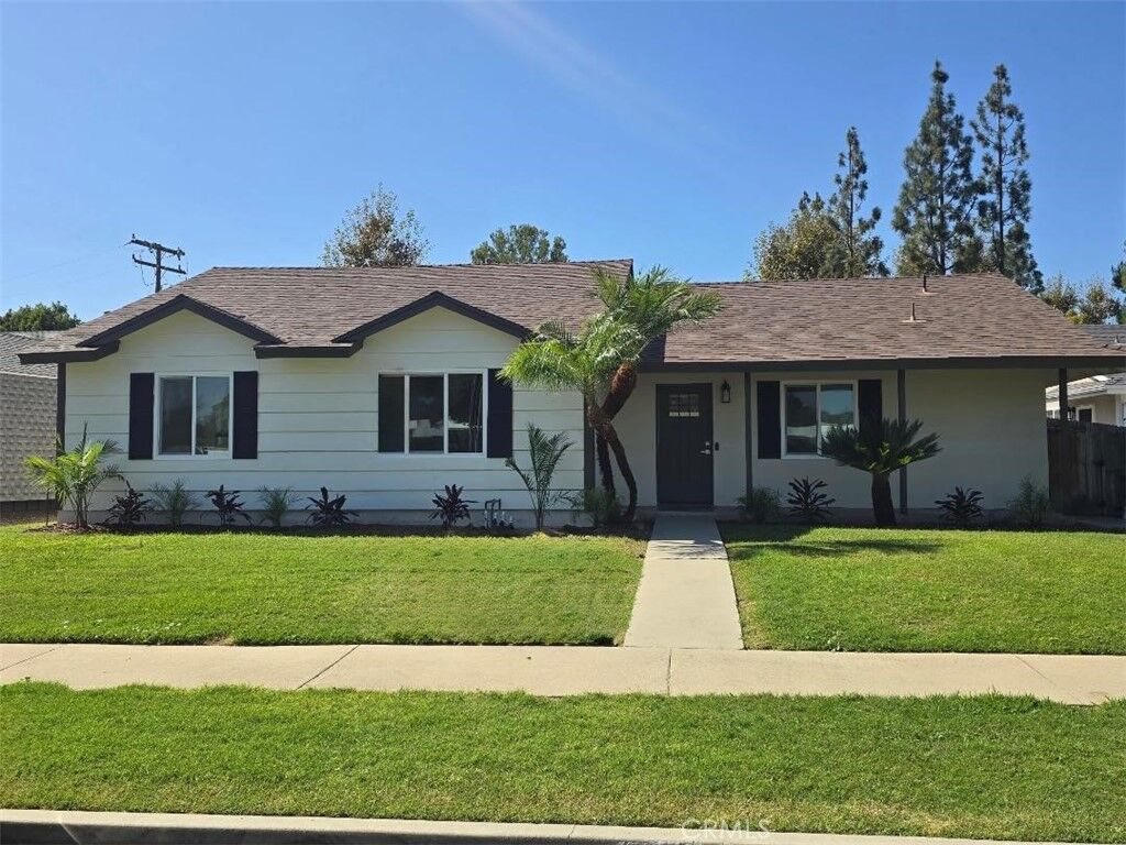 Property Photo:  12733 Meadow Green  CA 90638 