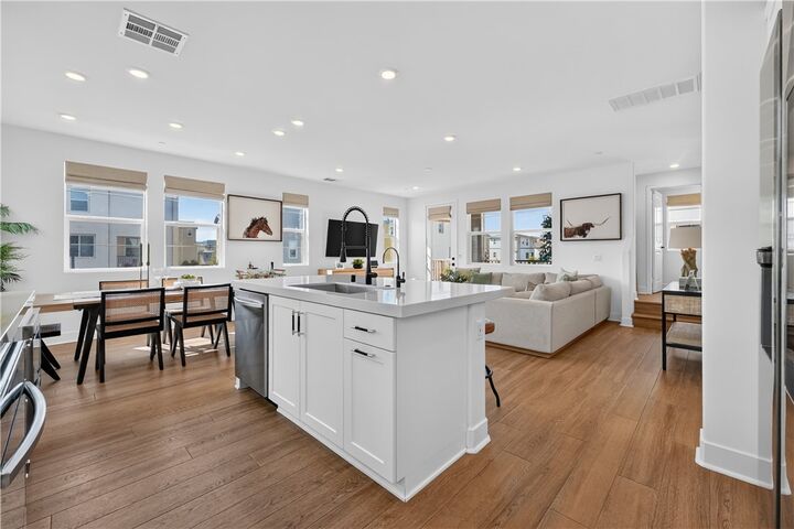 Property Photo:  1310 Windmill Road  CA 92694 