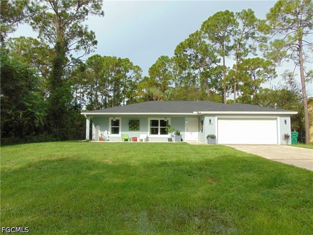 Property Photo: 8051 Rolling Circle FL 33935