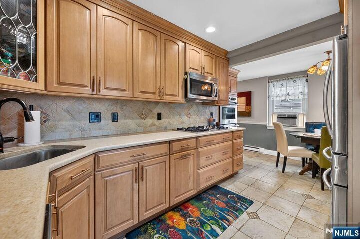 Property Photo:  7 Henry Avenue  NJ 07506 