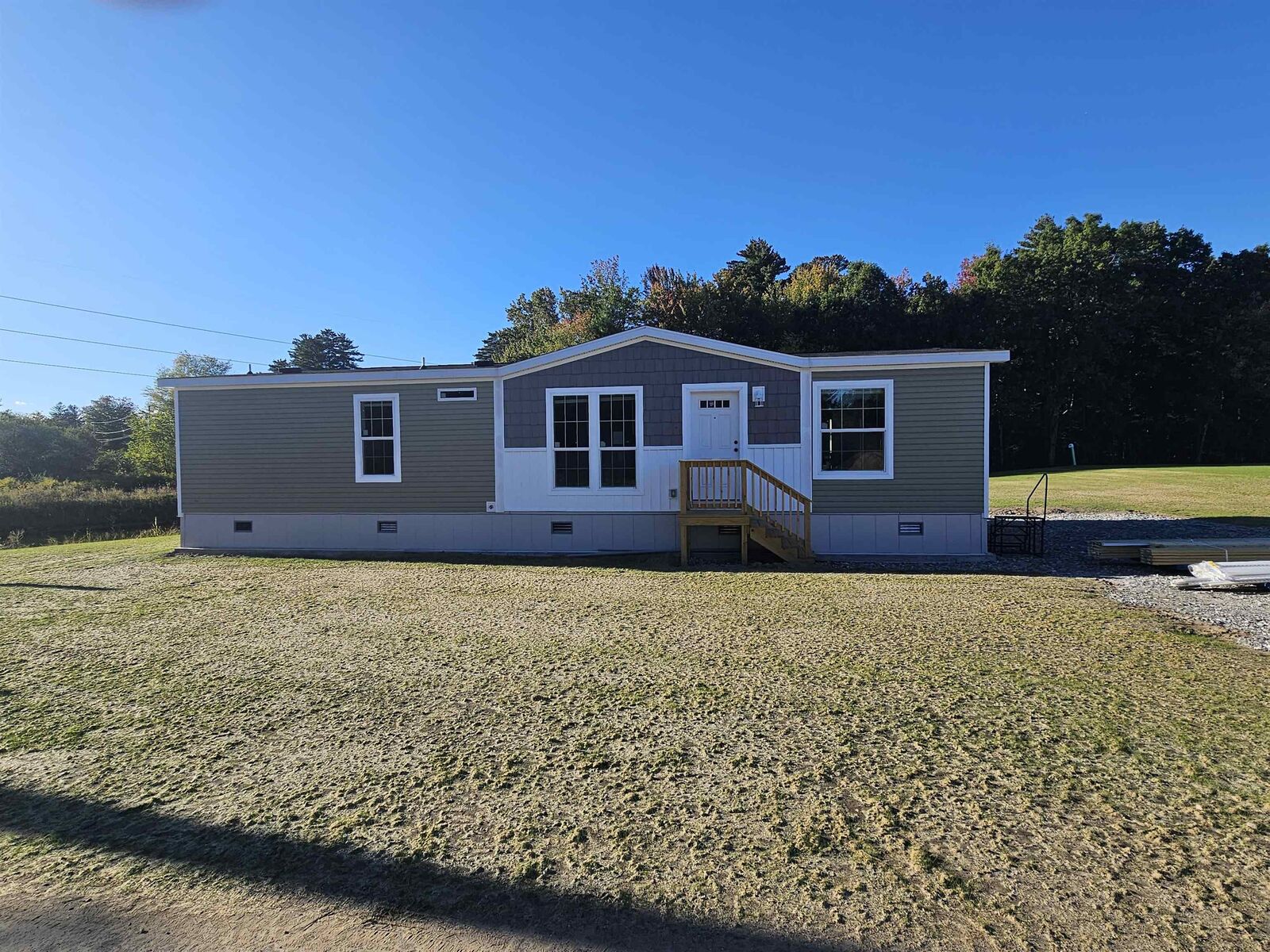 Property Photo: 6 Gallo Way NH 03052