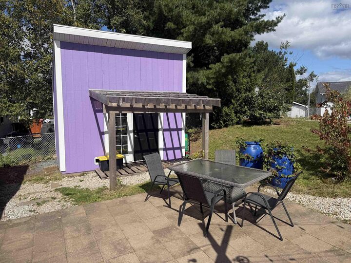 Property Photo:  131 Churchill Downs Circle  NS B4E 2J5 