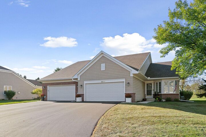 Property Photo: 8977 Deer Run Drive MN 55386