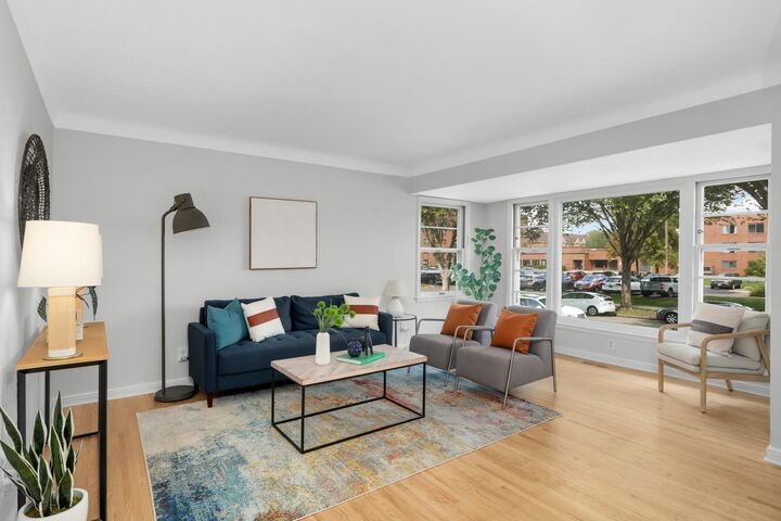 Property Photo: 1424 Almond Avenue MN 55108