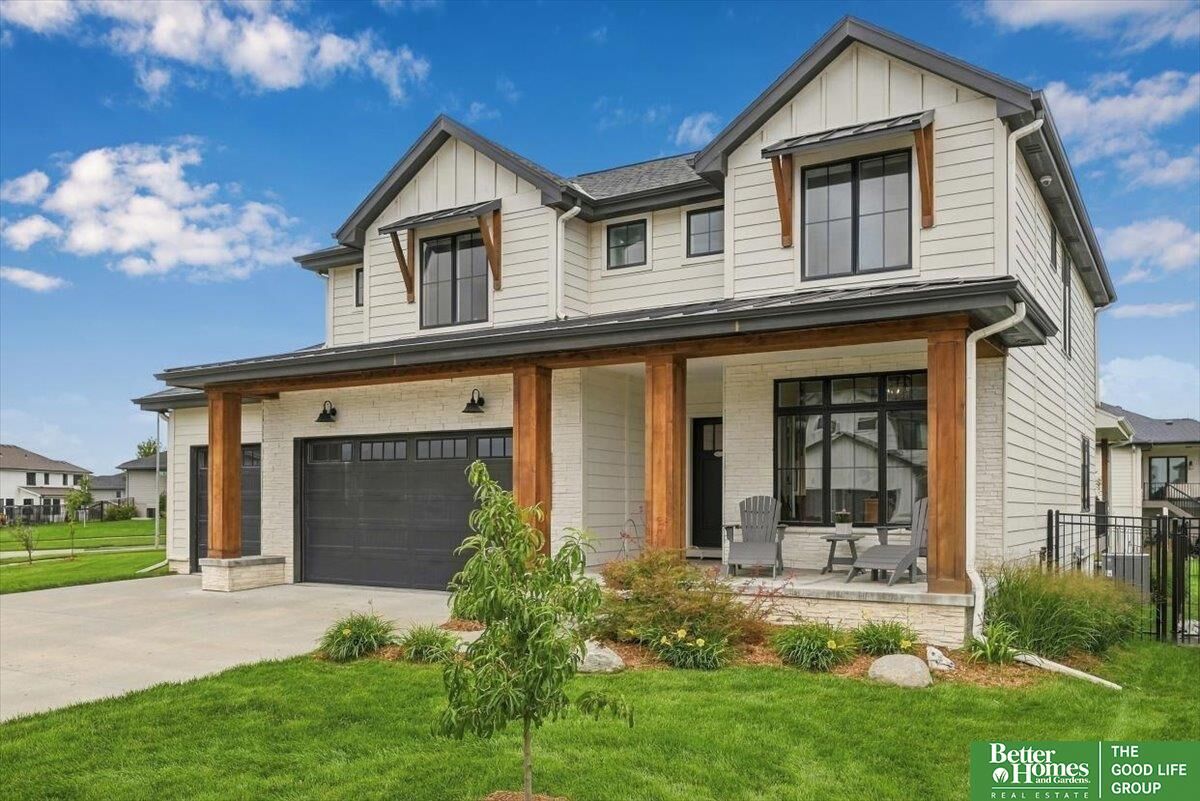 Property Photo: 18222 Locust Street NE 68022