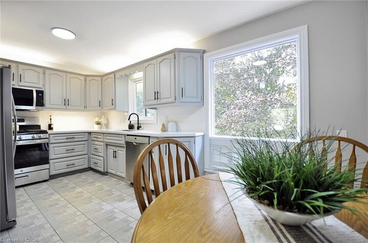 Property Photo:  6 Cricket Hollow  ON N2N 1L6 