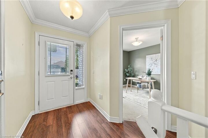 Property Photo:  9 Schertzberg Lane 25  ON N3T 0C1 