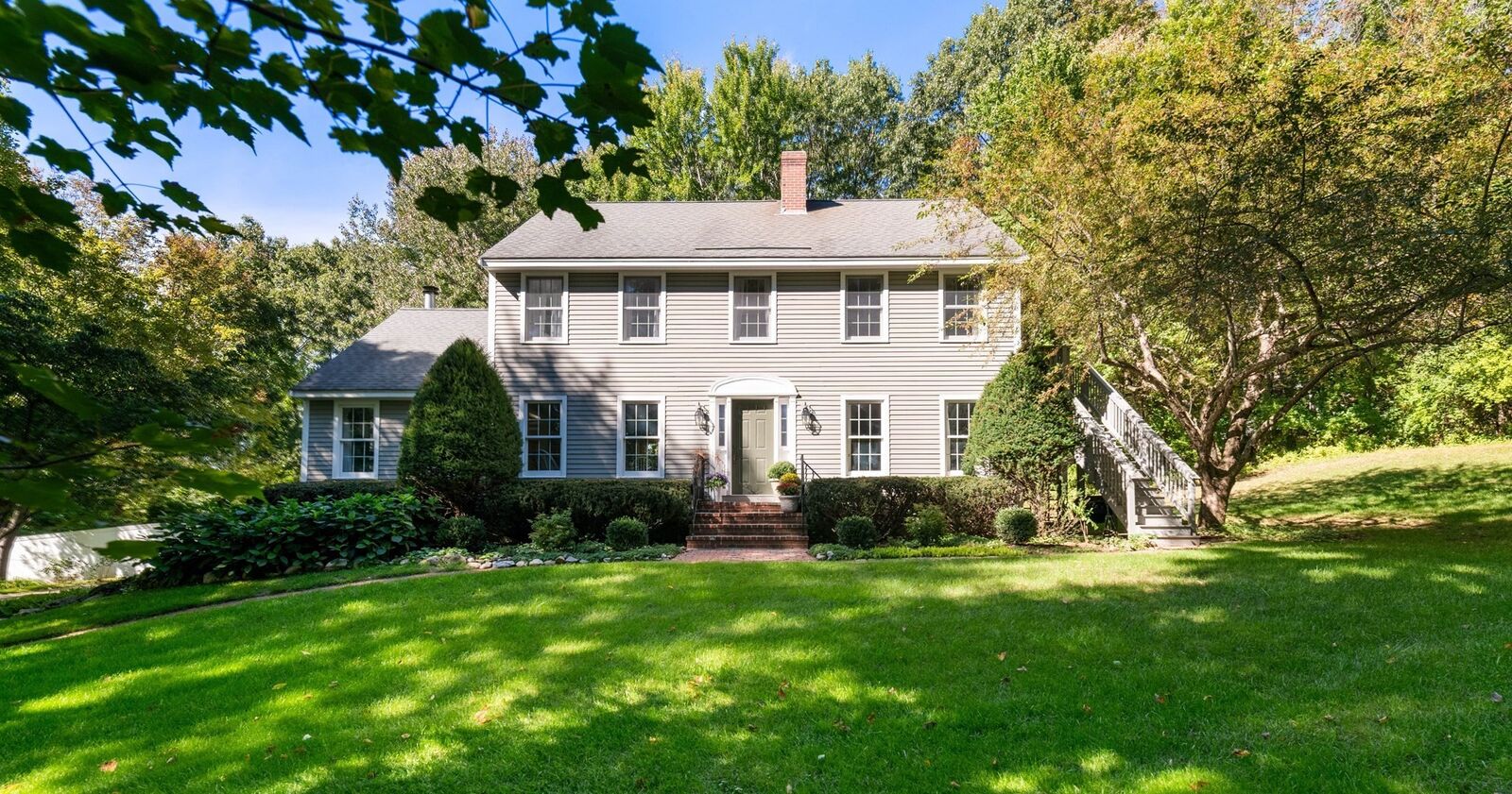 Property Photo:  45 Corinthian Dr  NH 03079 