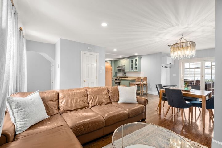 Property Photo:  6 Franklin St 2  MA 02129 