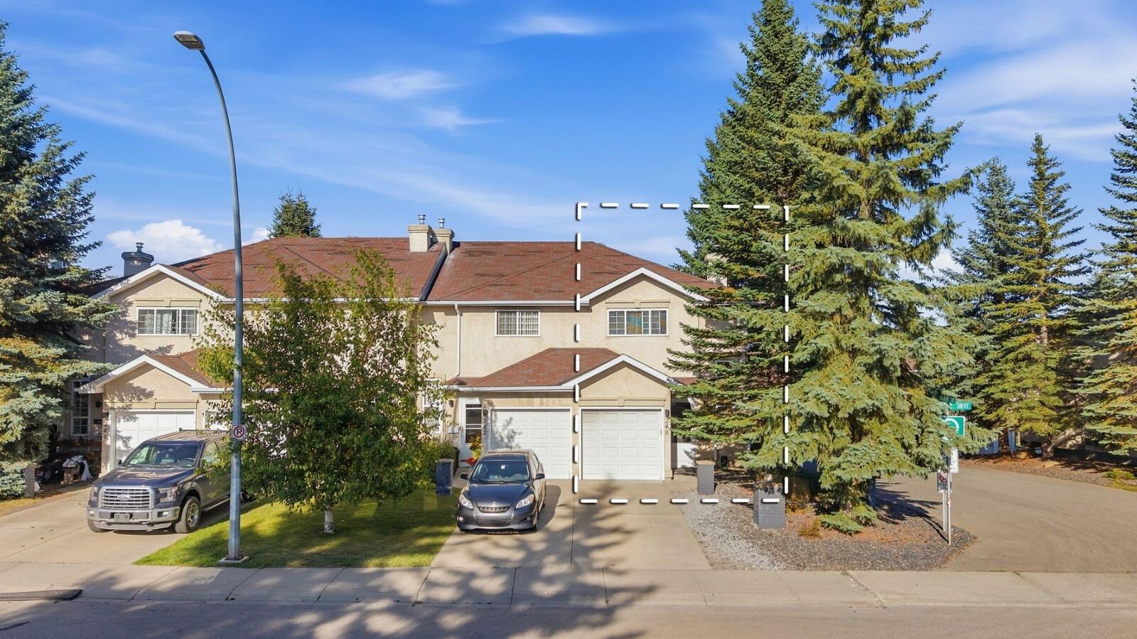 Property Photo: 240 Shawinigan Drive SW AB T2Y 3B4