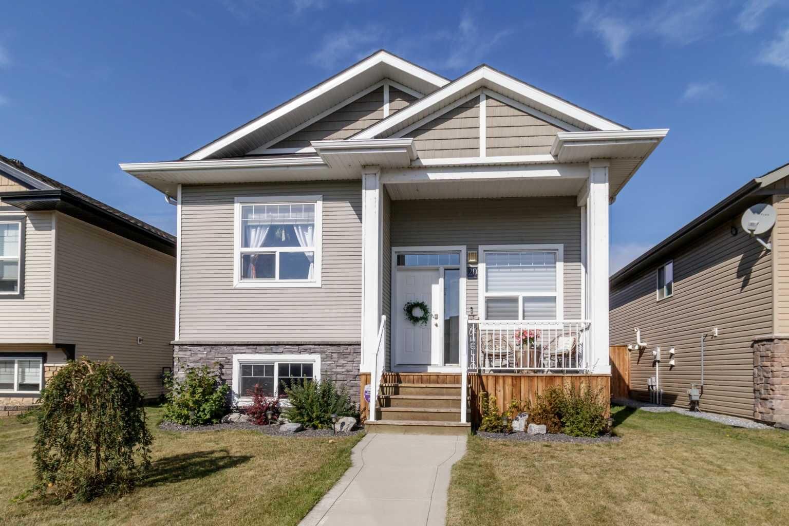 Property Photo:  20 Radcliff Way  AB T4S 0K1 