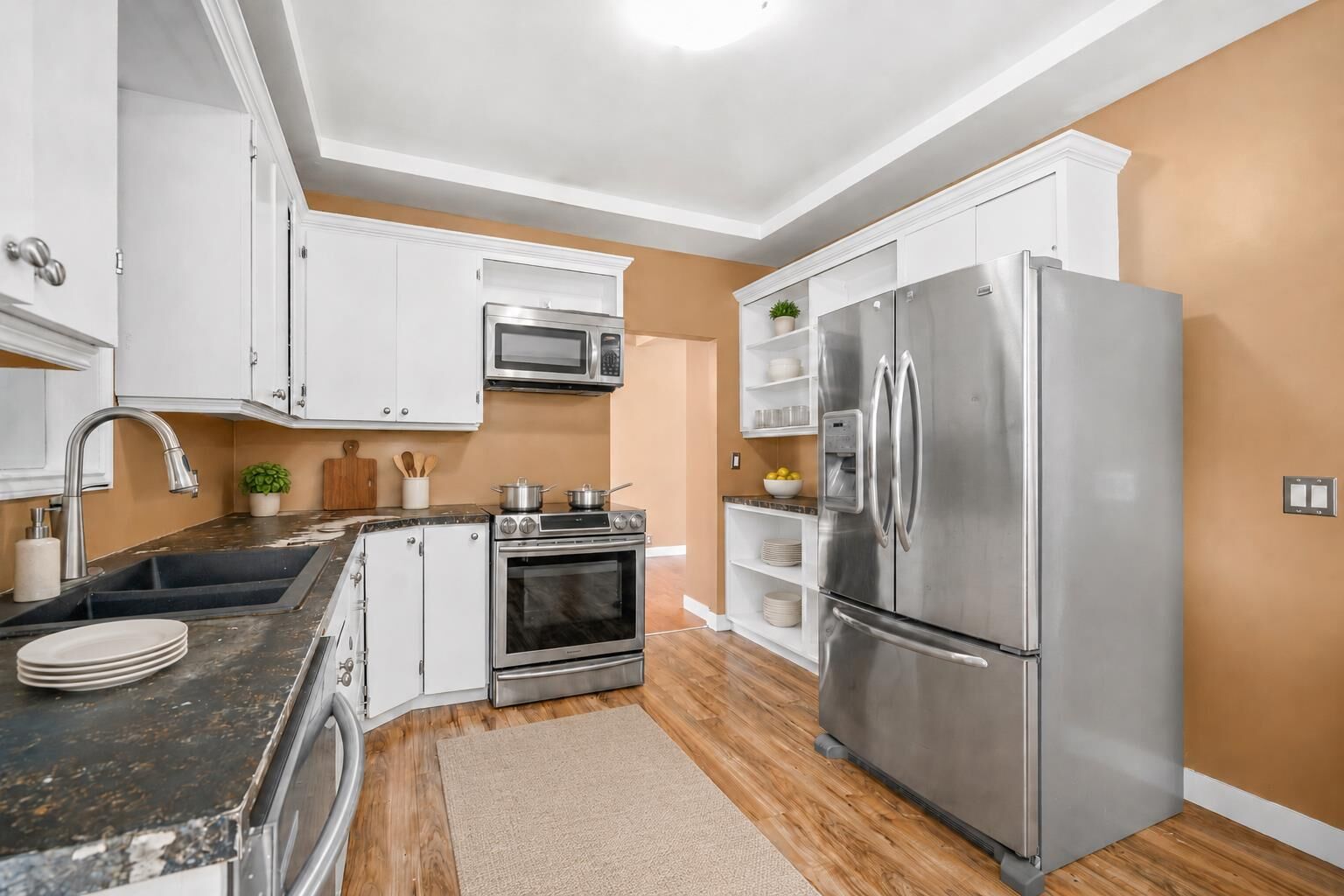 Property Photo:  227 4 Street SW  AB T1A 4E4 