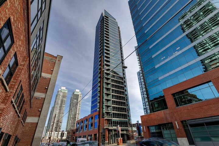 Photo de la propriété:  225 11 Avenue SE 1610  AB T2G 0G3 