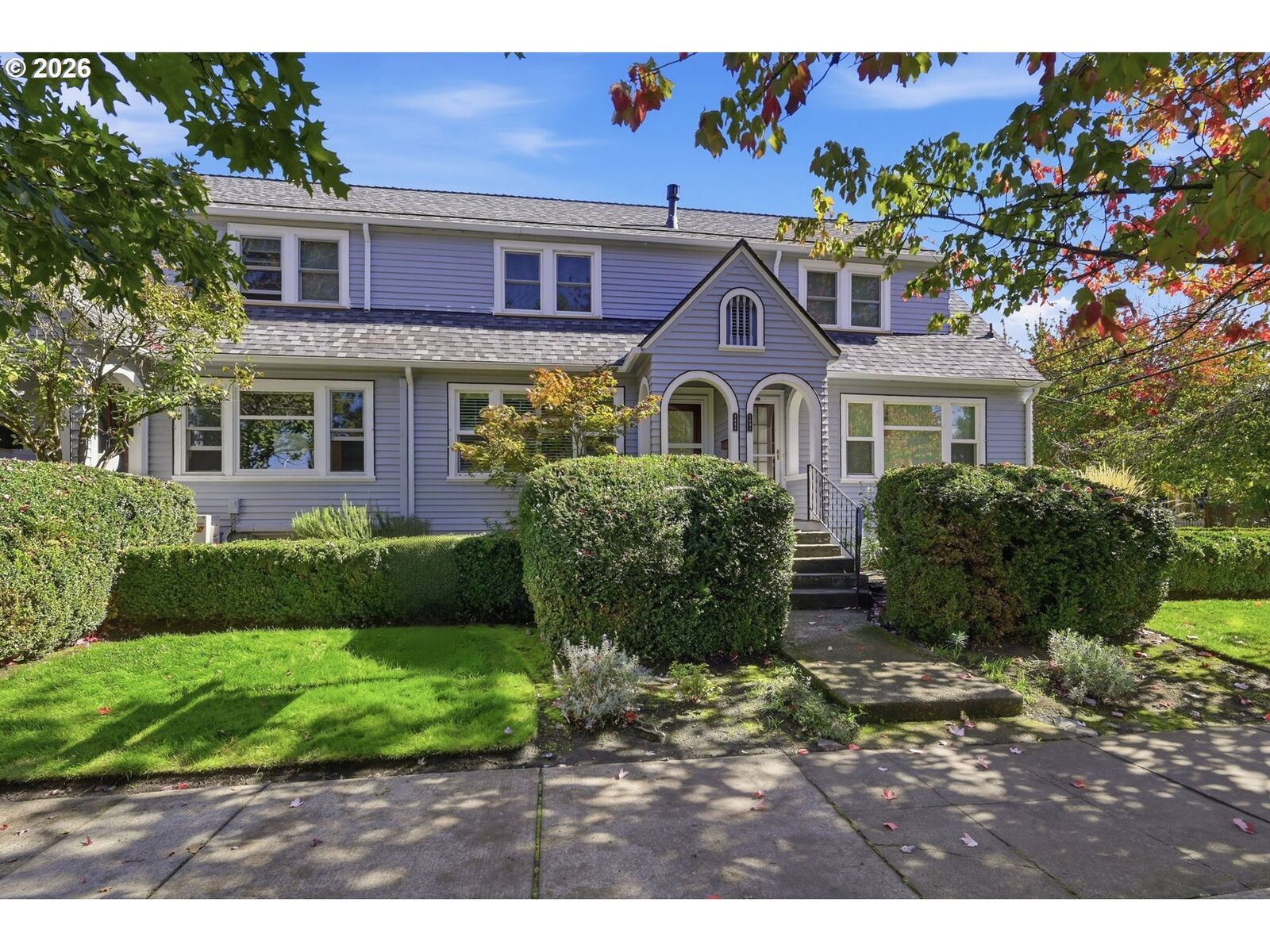 Property Photo:  1689 Olive St  OR 97401 