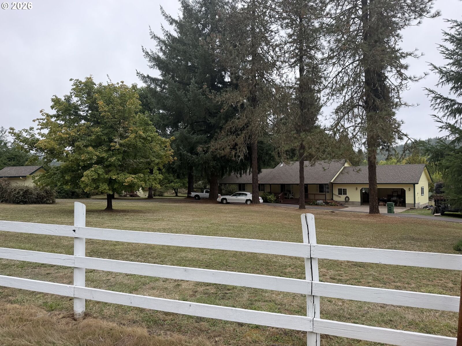 Property Photo:  32190 Lynx Hollow Rd  OR 97426 