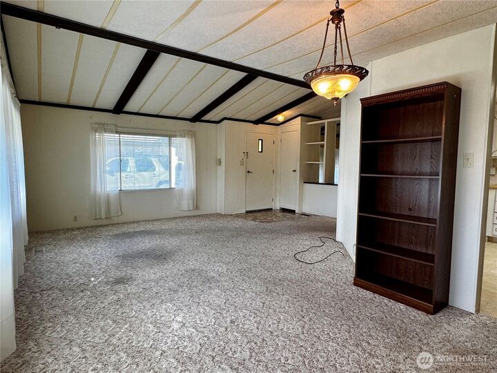 Property Photo: 971 SE Scenic View Drive WA 99324