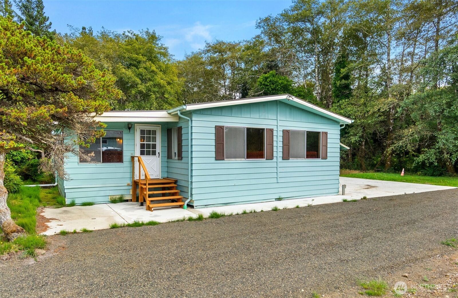 Property Photo:  935  State Rt 105  WA 98595 