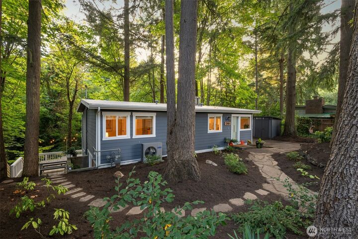 Property Photo:  12309  Hiram Place NE  WA 98125 