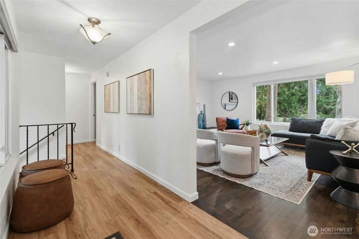 Property Photo:  1115  Wildwood Boulevard SW  WA 98027 