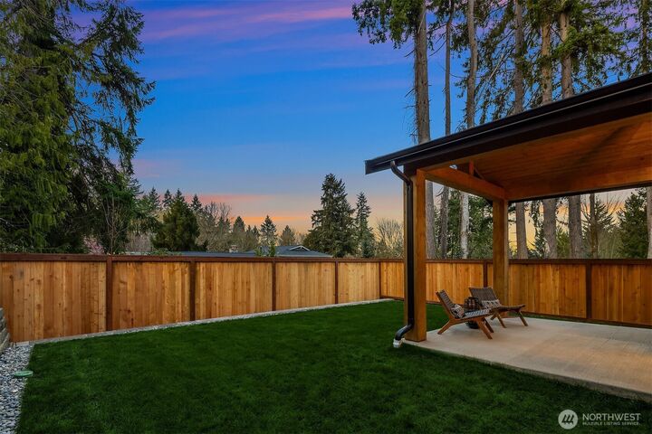 Property Photo: 13728 NE 101st Street WA 98033