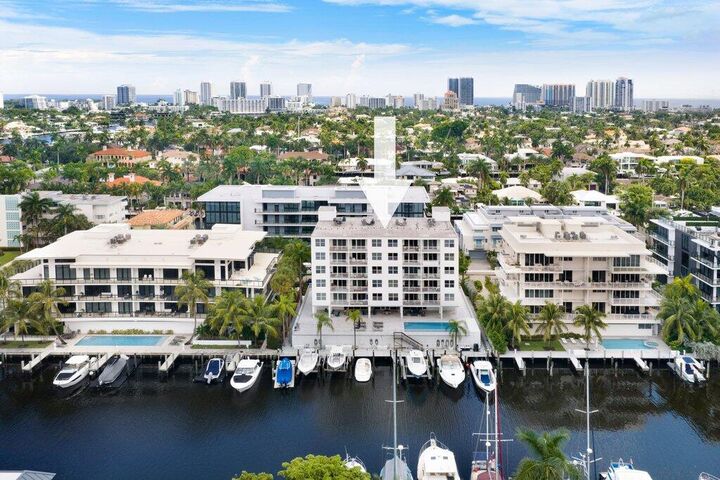 Property Photo: 155 Isle Of Venice Drive 501 FL 33301