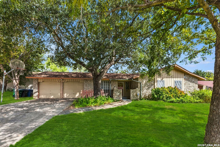 Property Photo:  5615 Gillis  TX 78240 