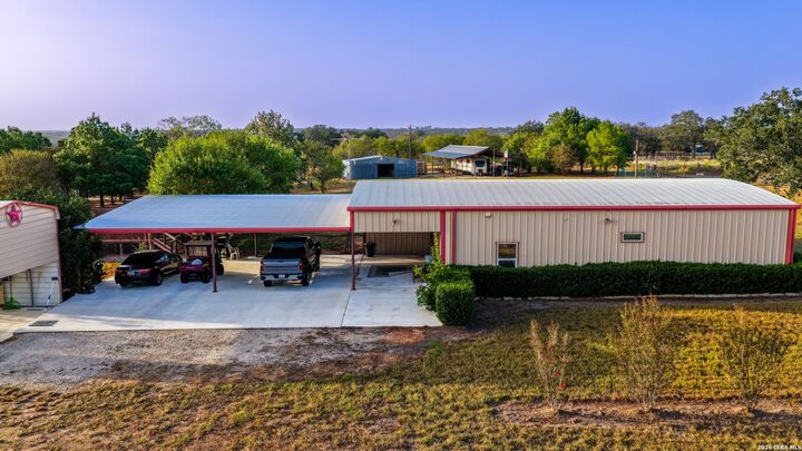 Property Photo:  331 County Road 423  TX 78160 