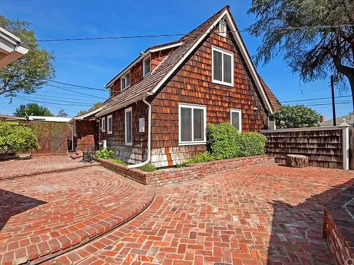 Property Photo:  9215 Gunn  CA 90605 
