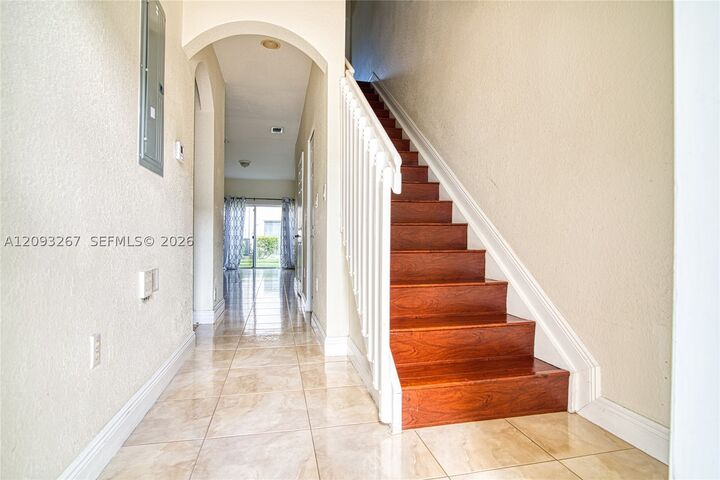Property Photo: 4928 SW 140th Ter 2 FL 33027