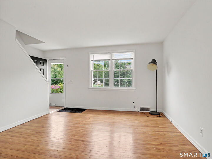Property Photo:  214 Sylvan Knoll Road  CT 06902 