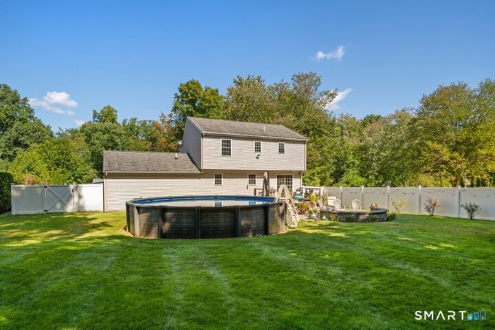 Property Photo:  633 May Street  CT 06770 