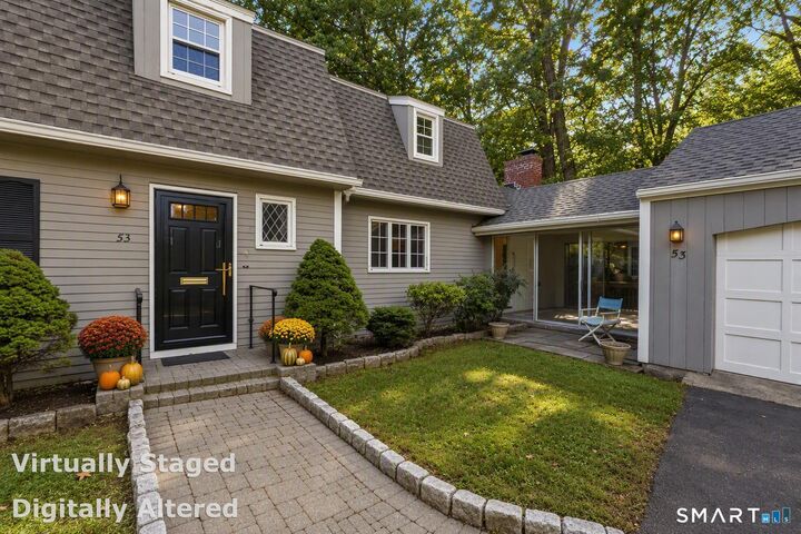 Property Photo:  53 Woodridge Circle  CT 06107 