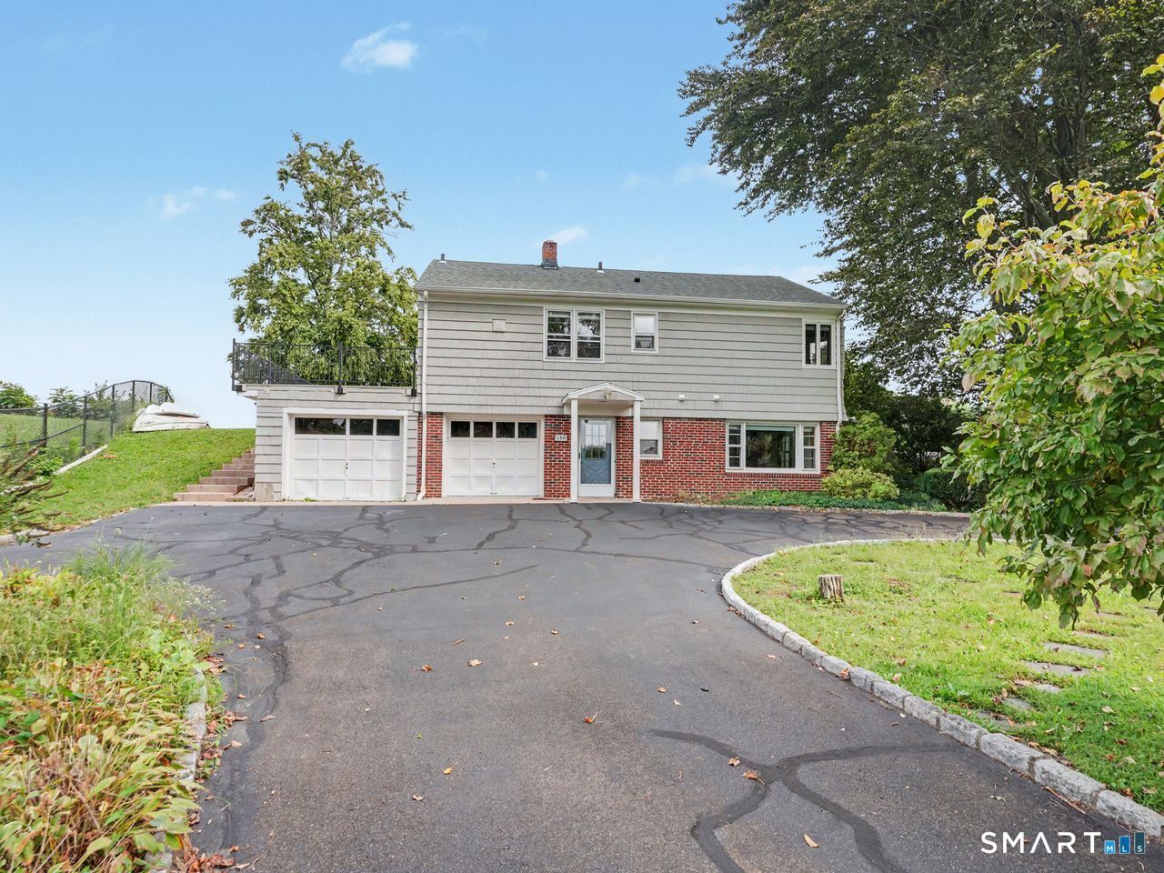 Property Photo:  100 Lakeshore Terrace  CT 06606 